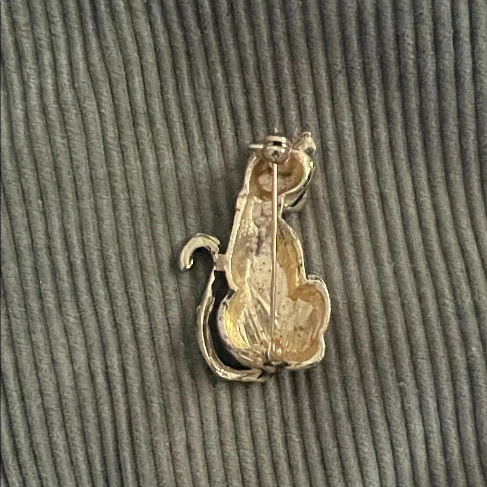 Elegant Black and Gold Cat Brooch